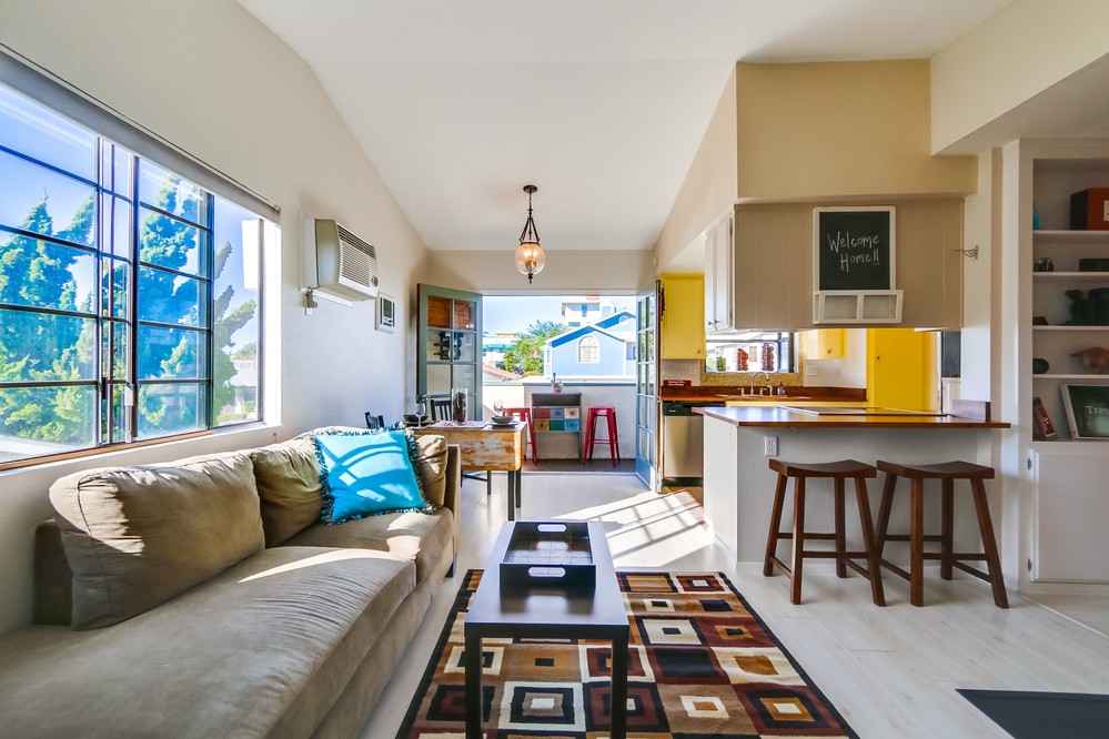 Virtual tour photo 11 of 51 for 1435 Essex St #4