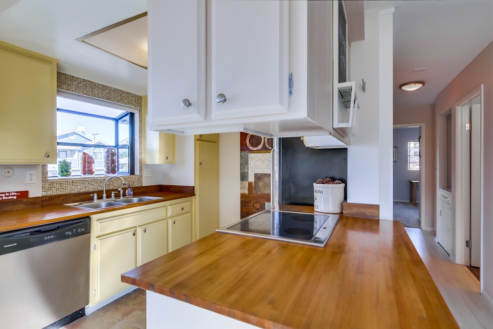 Virtual tour photo 22 of 51 for 1435 Essex St #4