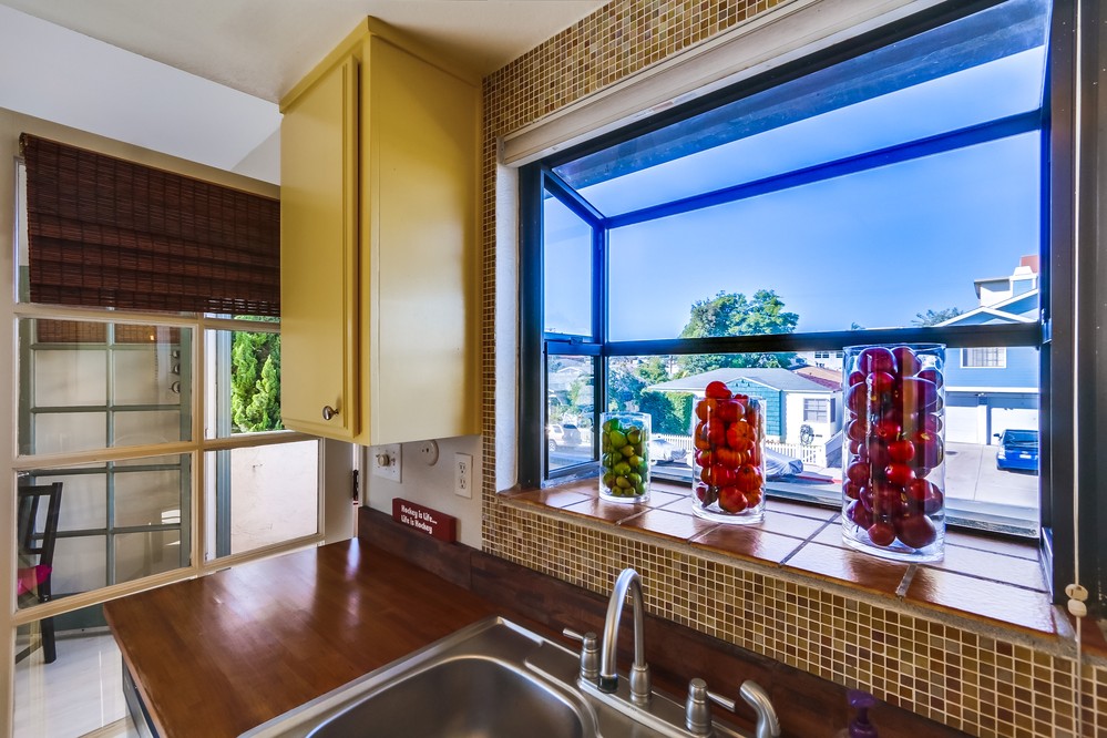Virtual tour photo 26 of 51 for 1435 Essex St #4