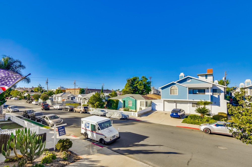 Virtual tour photo 45 of 51 for 1435 Essex St #4
