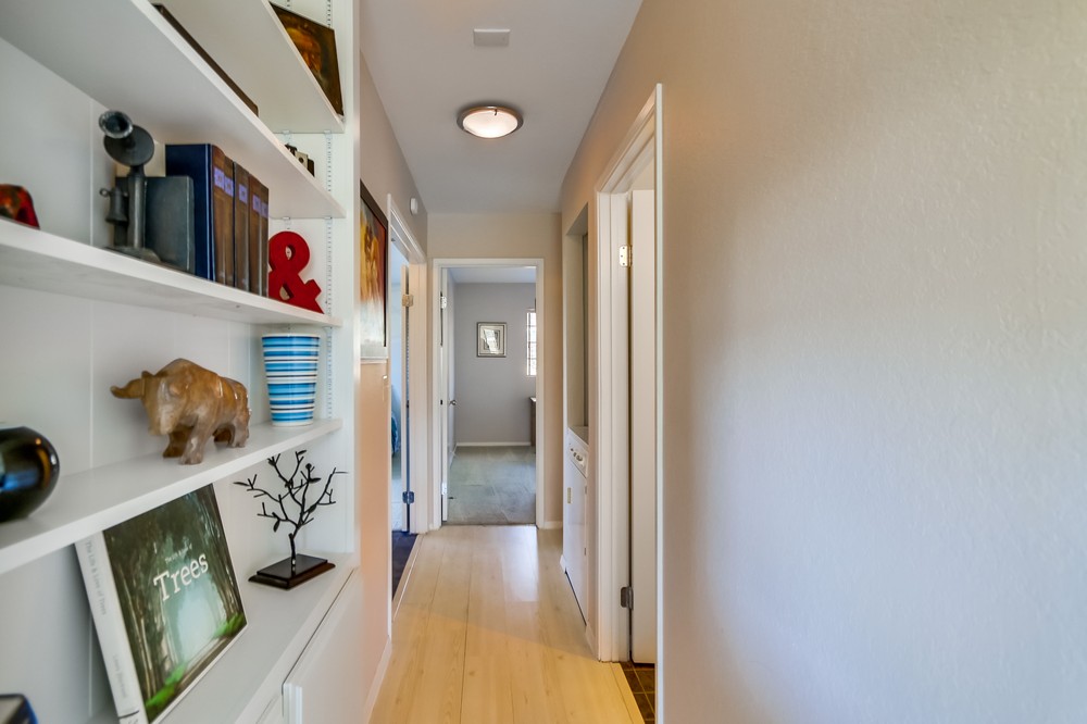 Virtual tour photo 49 of 51 for 1435 Essex St #4