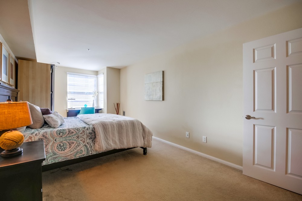 Virtual tour photo 25 of 37 for 1435 India St #406
