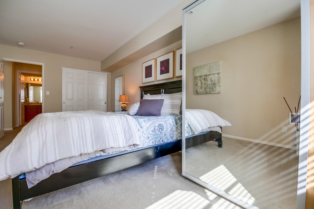 Virtual tour photo 26 of 37 for 1435 India St #406