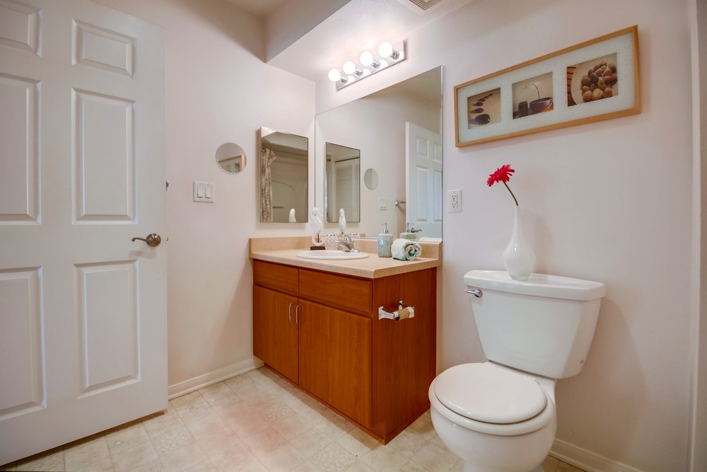 Virtual tour photo 33 of 37 for 1435 India St #406