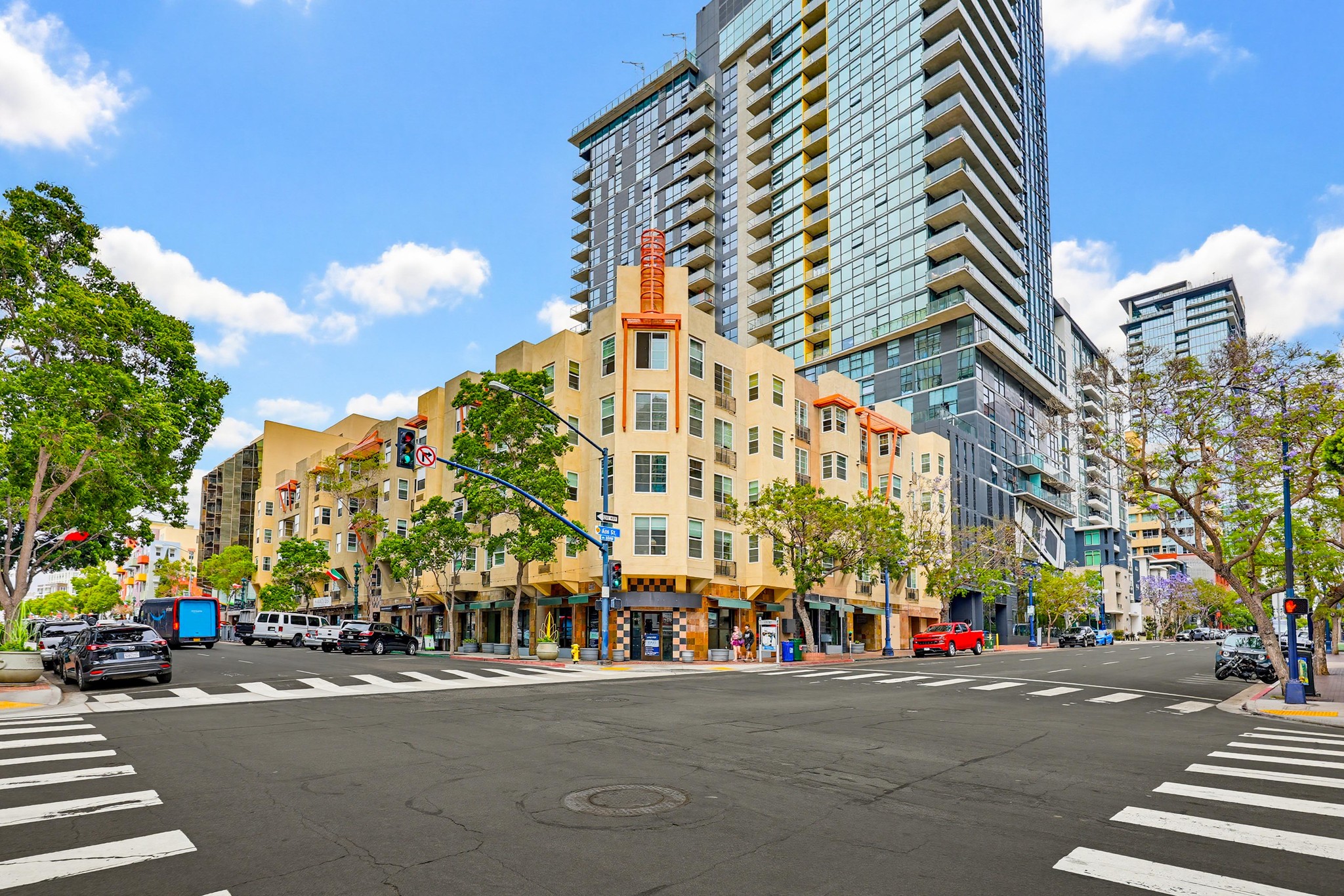Virtual tour photo 53 of 67 for 1435 India St UNIT 406