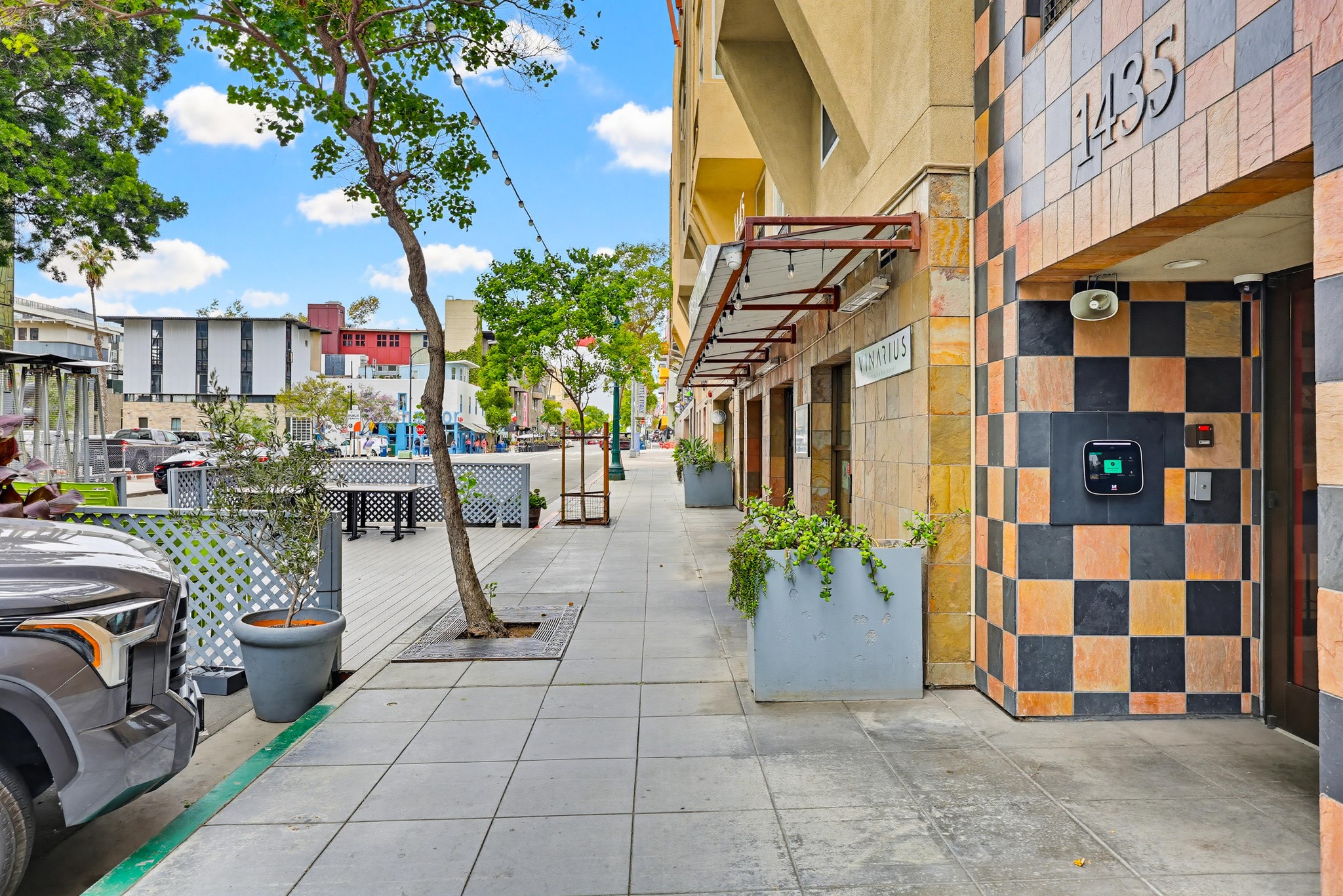 Virtual tour photo 59 of 67 for 1435 India St UNIT 406