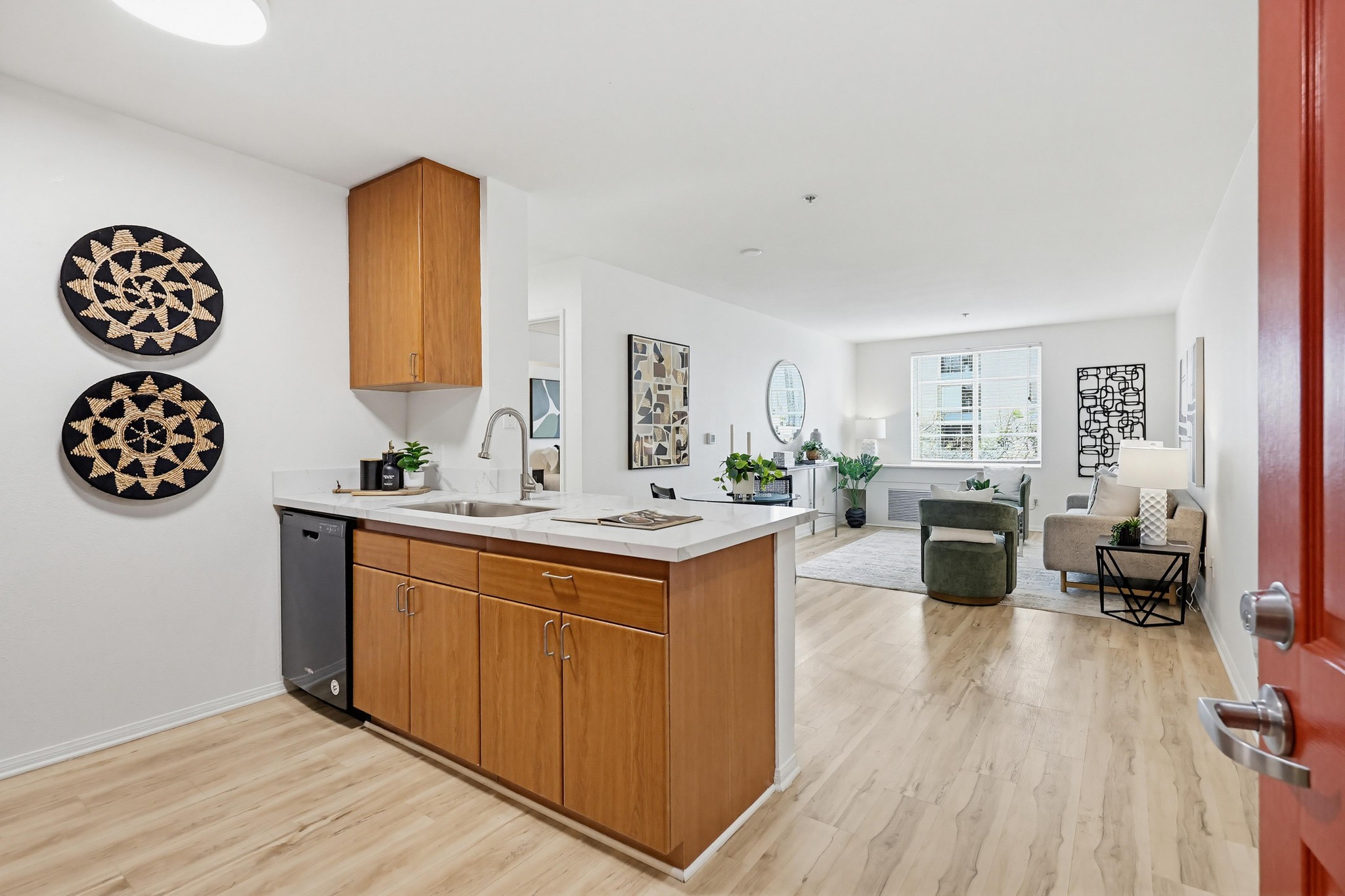 Virtual tour photo 5 of 67 for 1435 India St UNIT 406