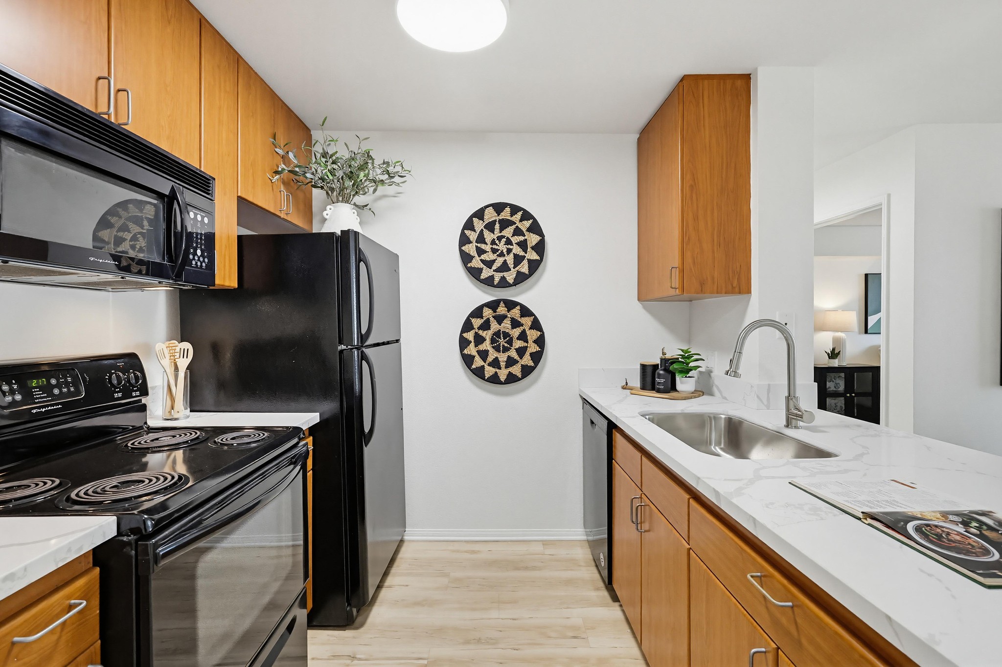 Virtual tour photo 6 of 67 for 1435 India St UNIT 406