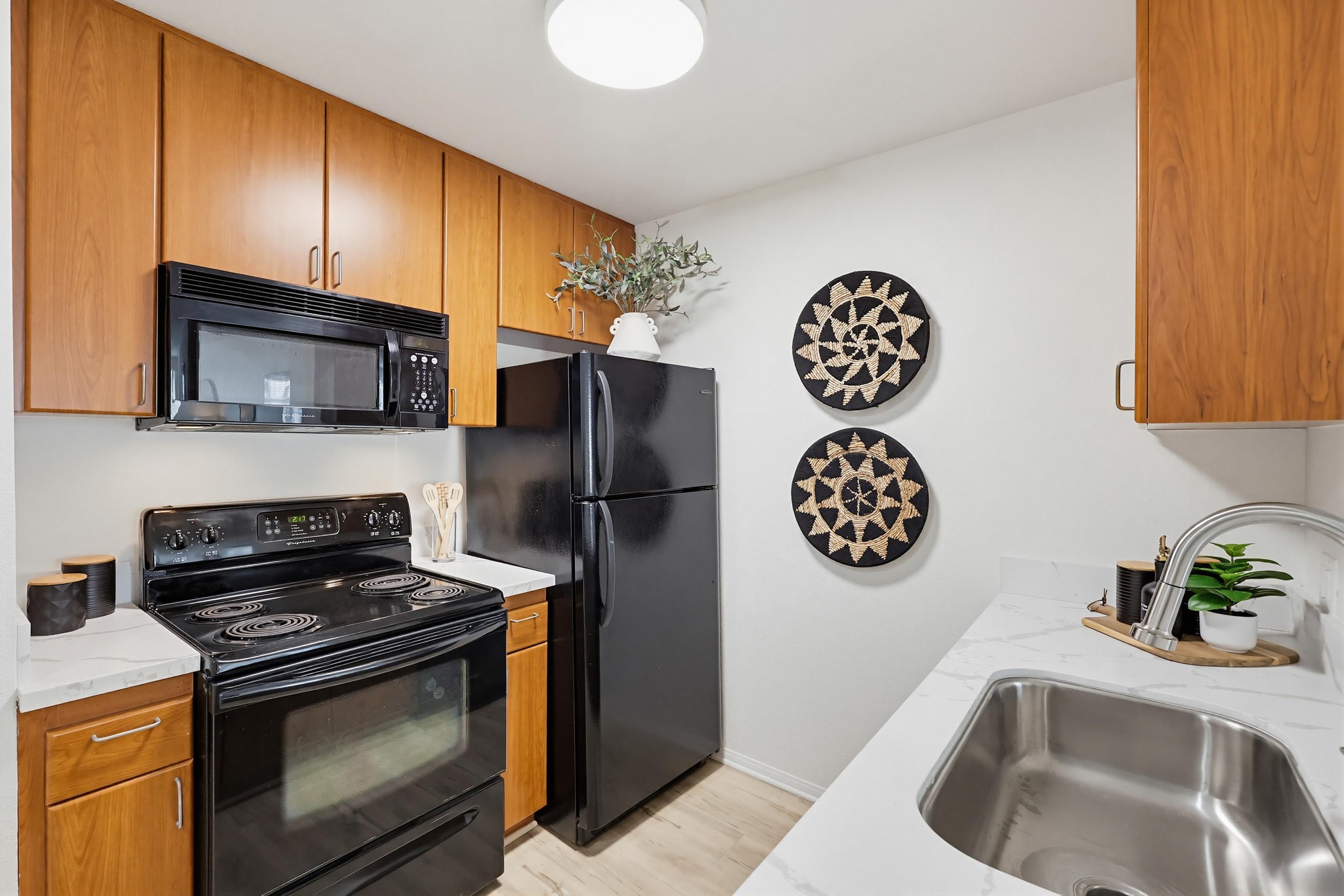Virtual tour photo 7 of 67 for 1435 India St UNIT 406