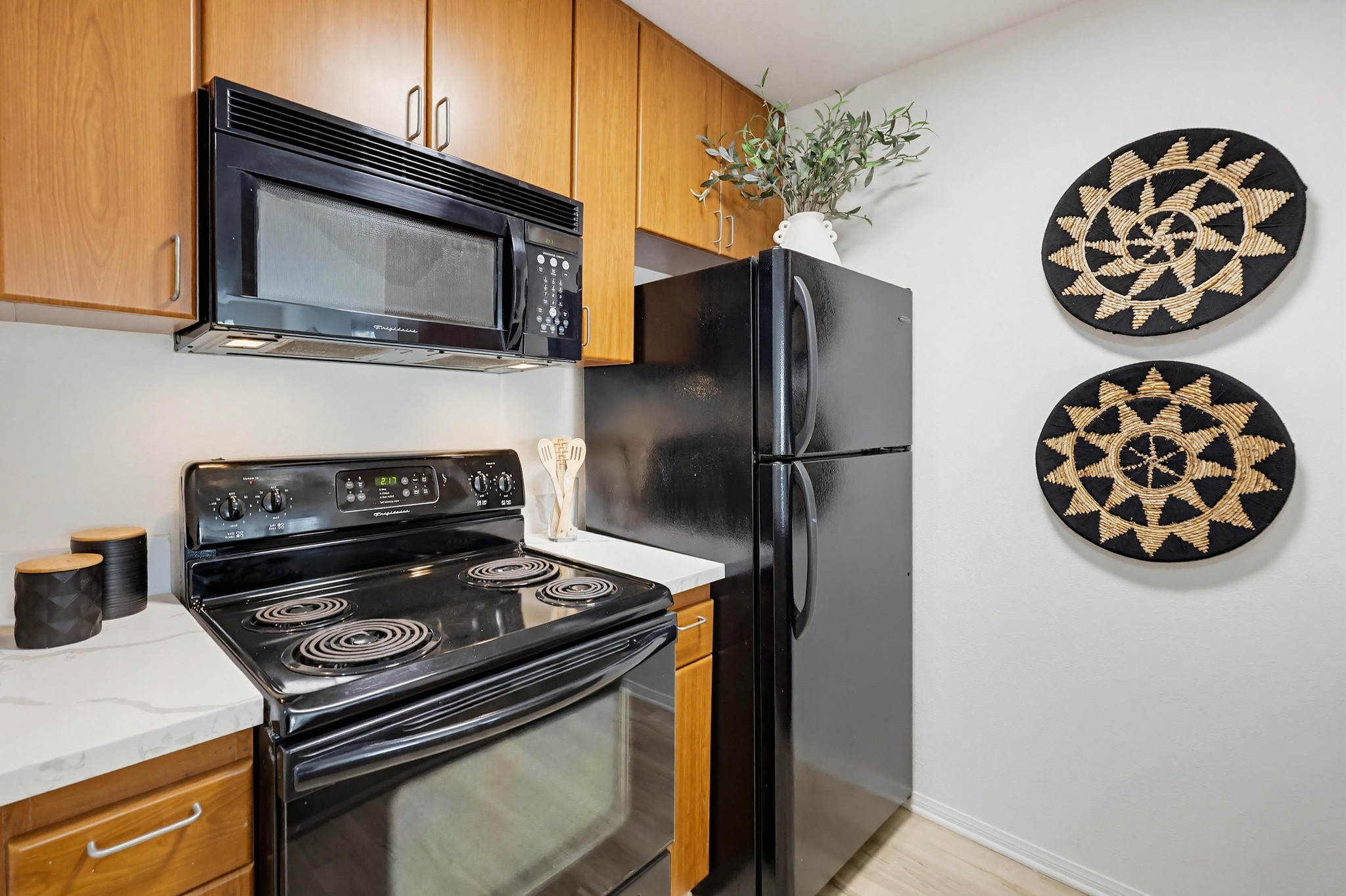 Virtual tour photo 8 of 67 for 1435 India St UNIT 406