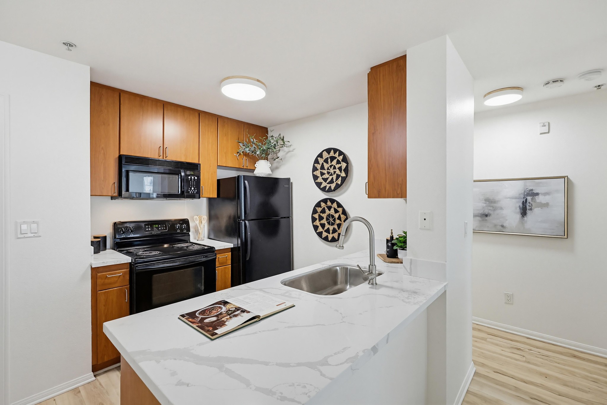 Virtual tour photo 13 of 67 for 1435 India St UNIT 406