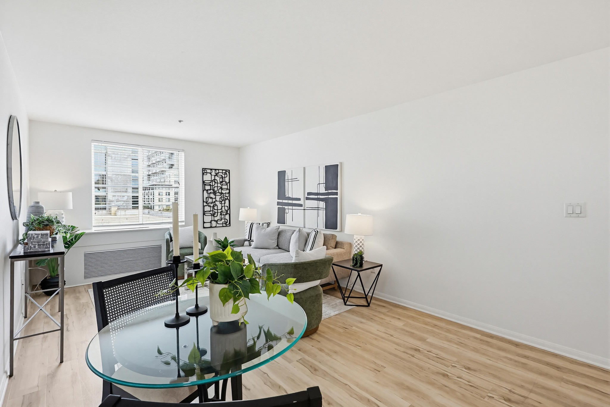 Virtual tour photo 17 of 67 for 1435 India St UNIT 406