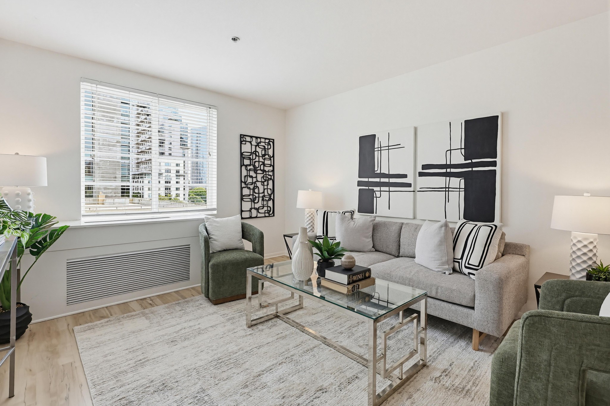 Virtual tour photo 21 of 67 for 1435 India St UNIT 406