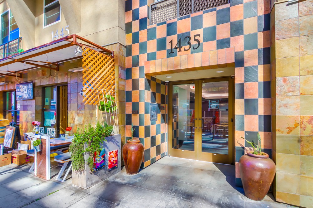 Virtual tour photo 6 of 30 for 1435 India St