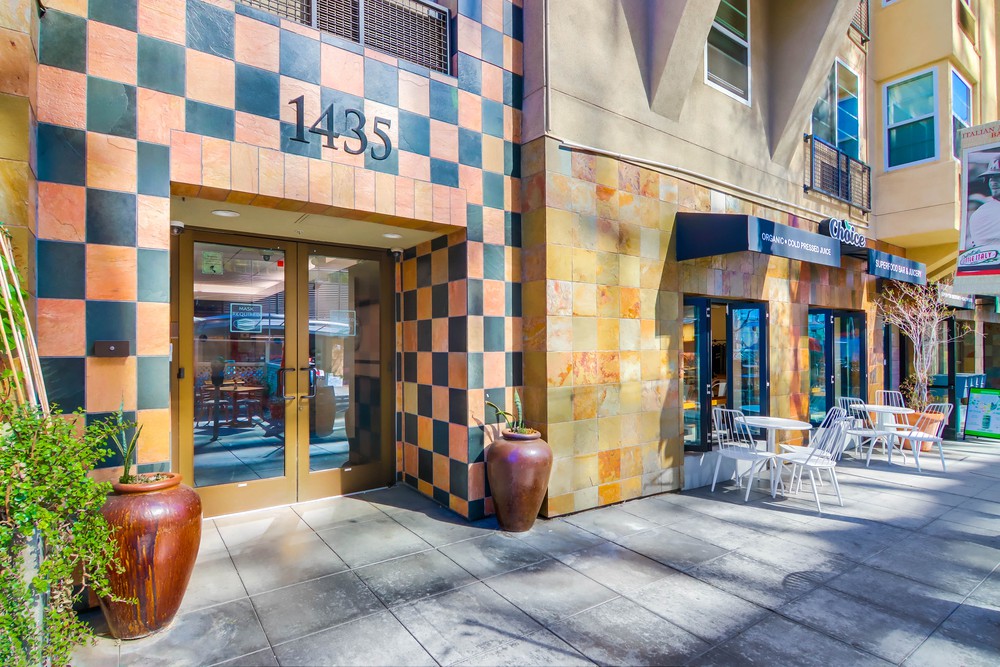 Virtual tour photo 9 of 30 for 1435 India St