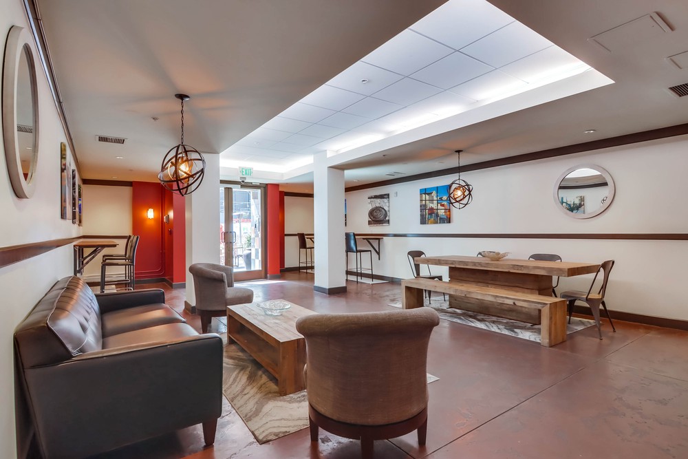 Virtual tour photo 11 of 30 for 1435 India St