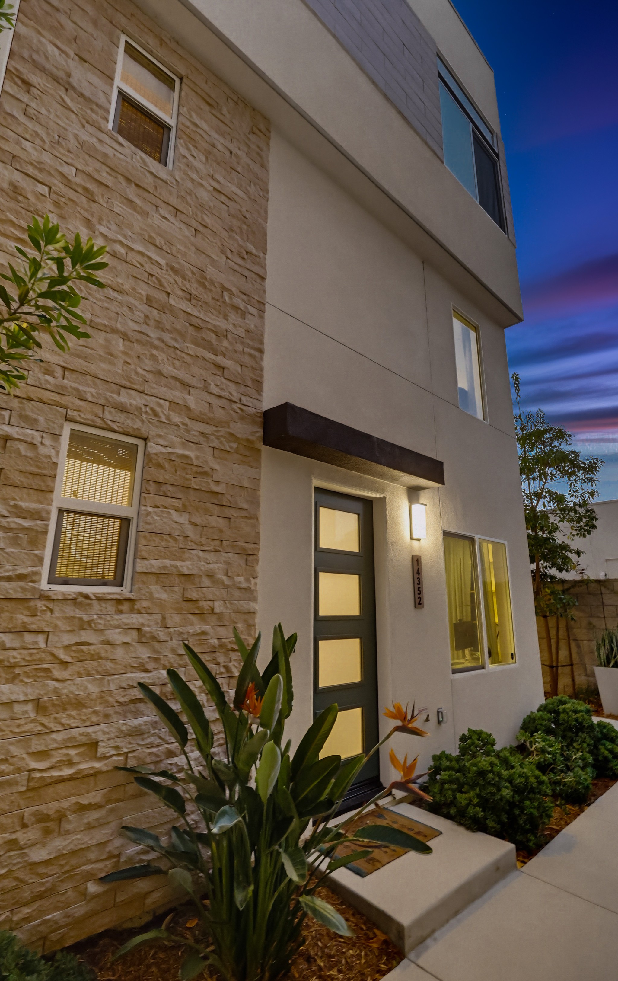 Virtual tour photo 10 of 63 for 14352 Andean Wy