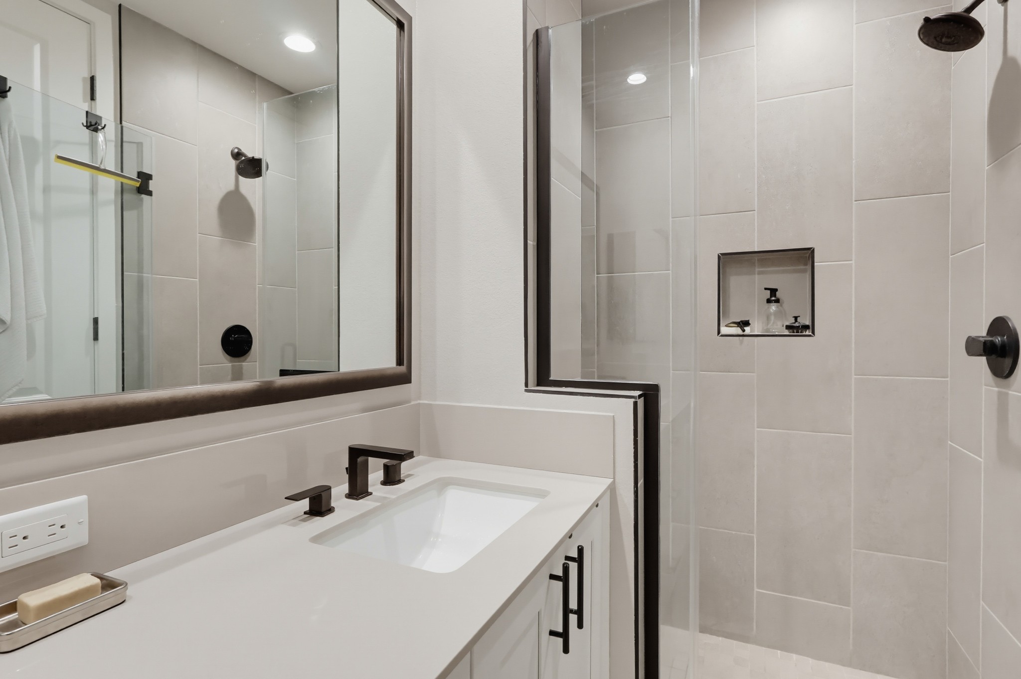 Virtual tour photo 43 of 63 for 14352 Andean Wy