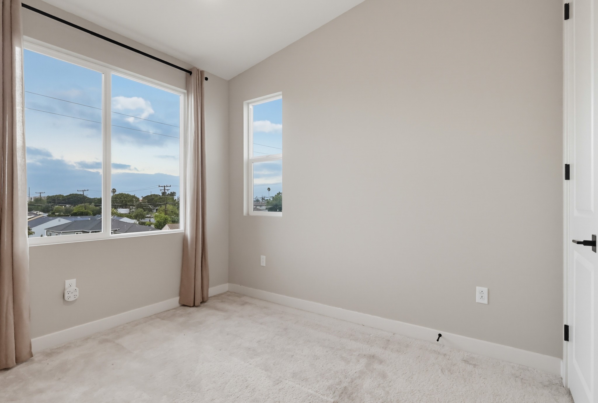 Virtual tour photo 52 of 63 for 14352 Andean Wy