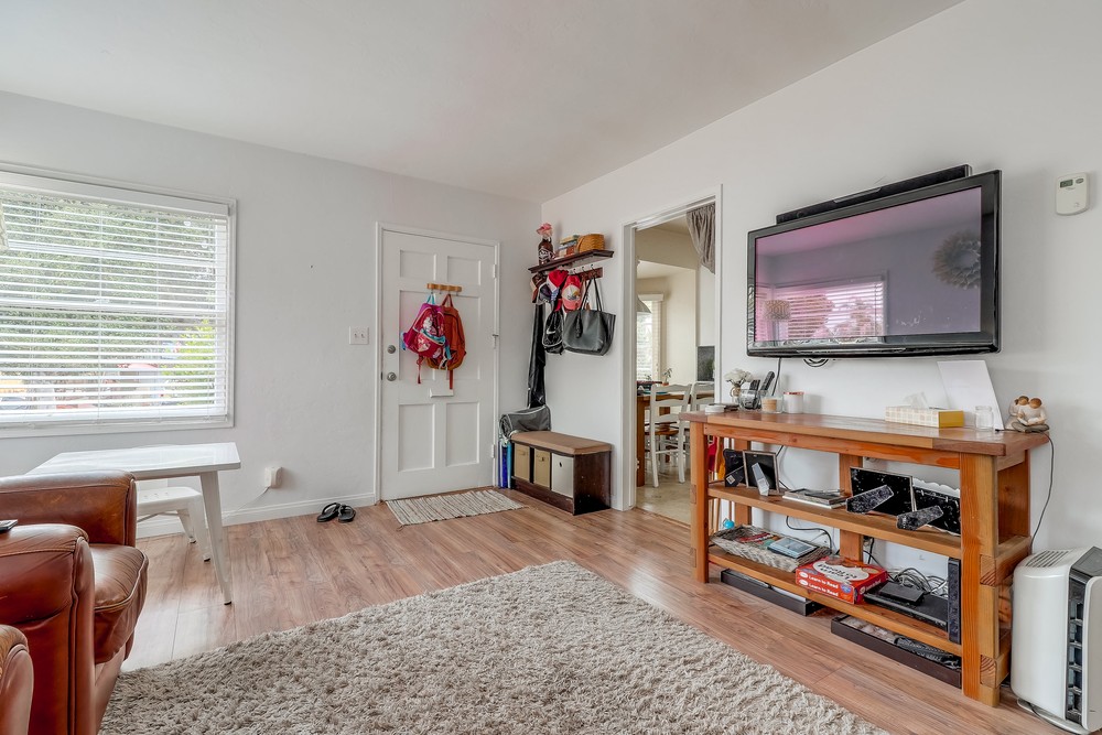 Virtual tour photo 14 of 28 for 1436 Hornblend St