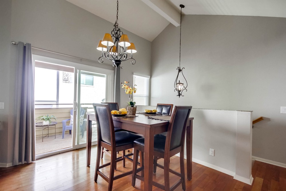 Virtual tour photo 7 of 35 for 1438 Thomas Ave