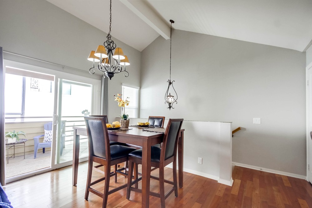 Virtual tour photo 8 of 35 for 1438 Thomas Ave