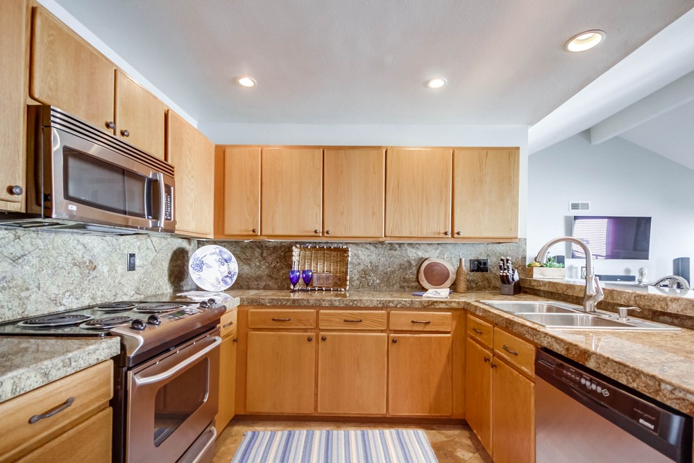 Virtual tour photo 16 of 35 for 1438 Thomas Ave