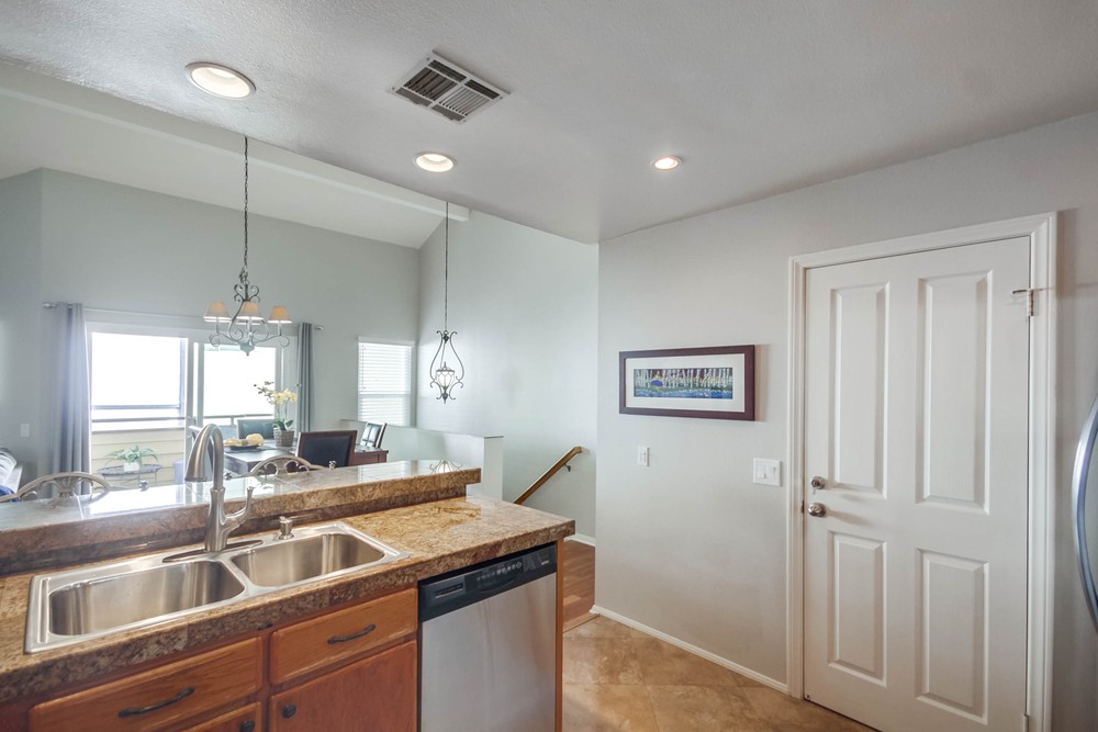 Virtual tour photo 19 of 35 for 1438 Thomas Ave