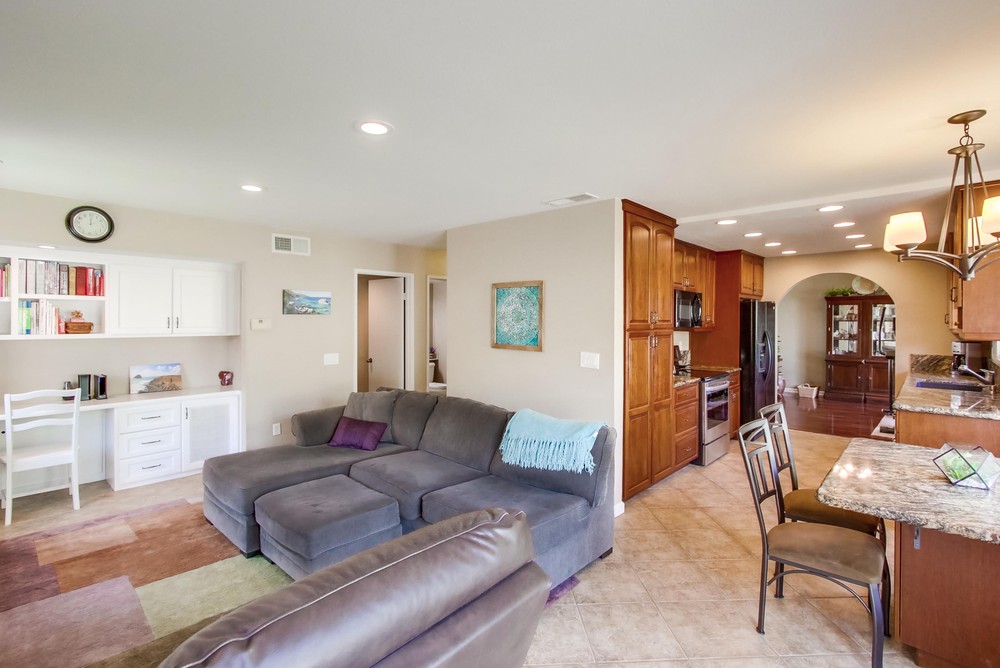 Virtual tour photo 14 of 59 for 14384 La Harina Ct