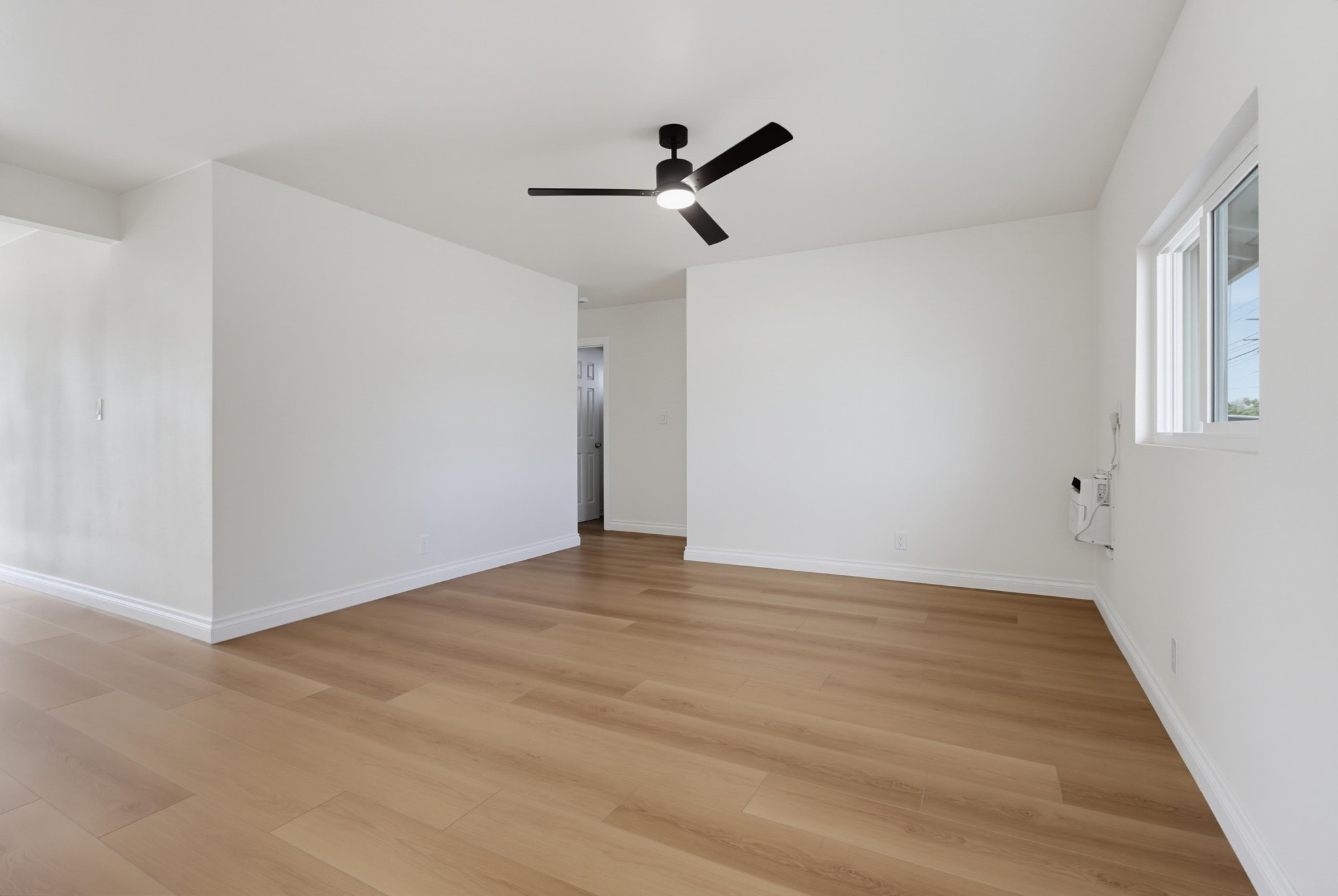 Virtual tour photo 10 of 41 for 1439 E Mission Ave