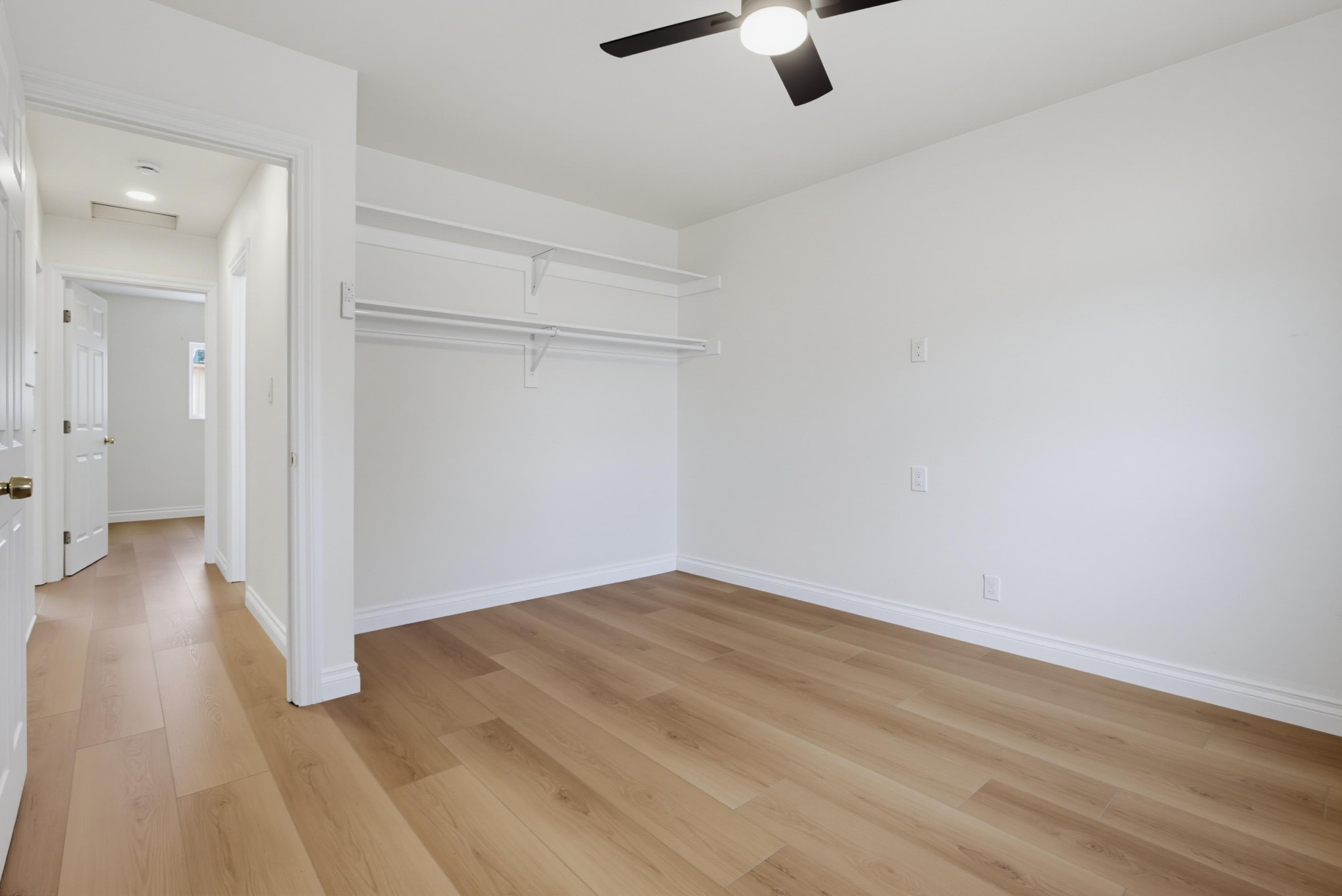 Virtual tour photo 22 of 41 for 1439 E Mission Ave