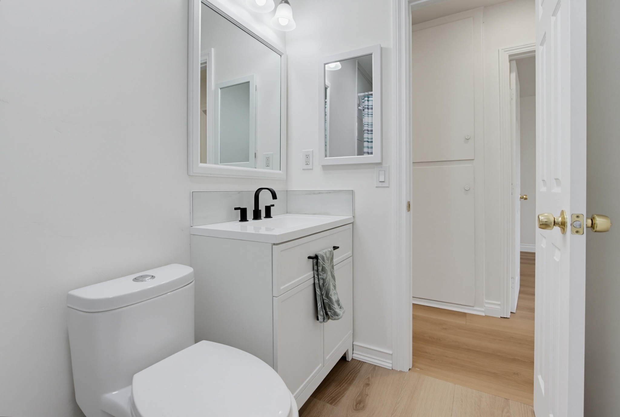 Virtual tour photo 24 of 41 for 1439 E Mission Ave