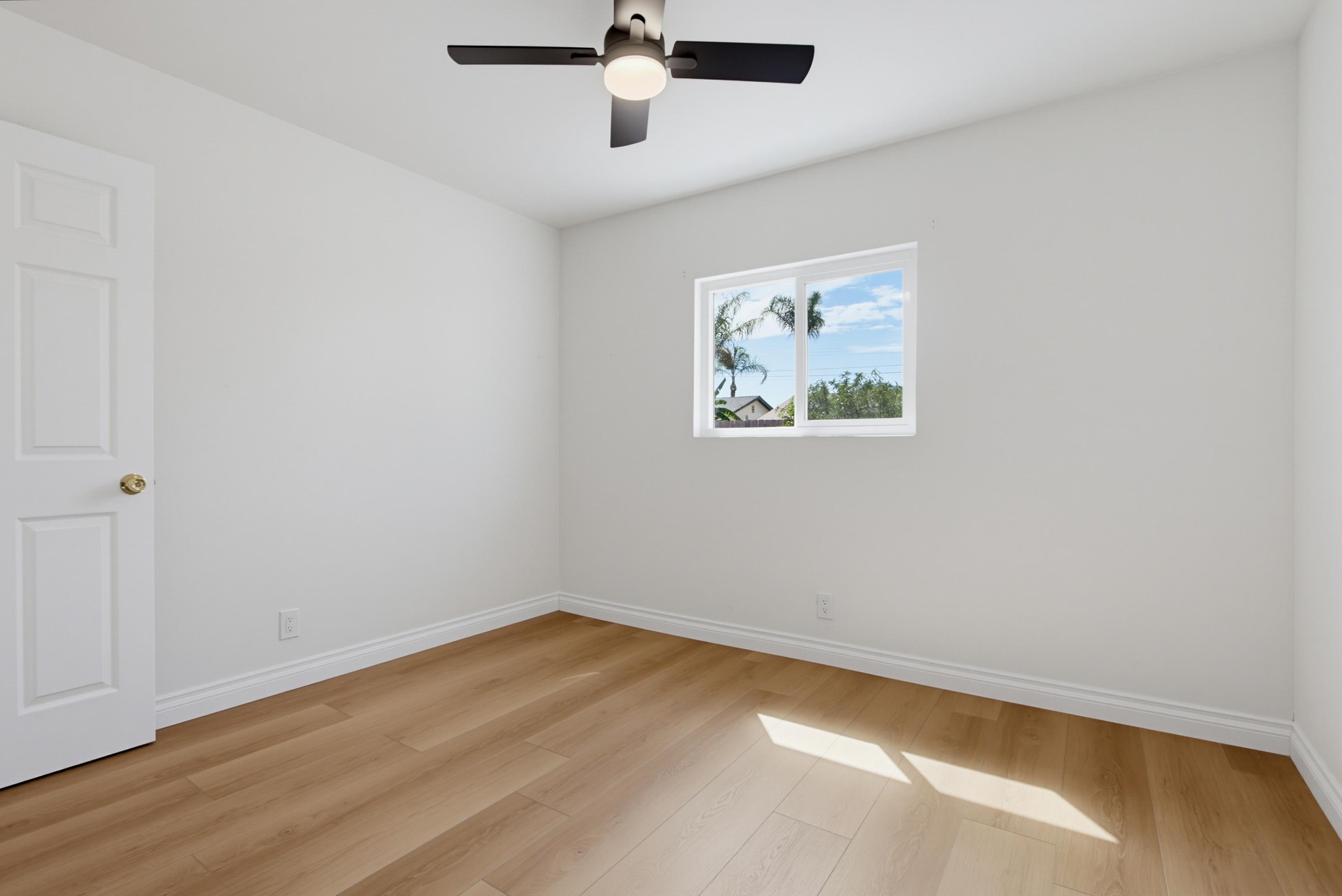 Virtual tour photo 26 of 41 for 1439 E Mission Ave