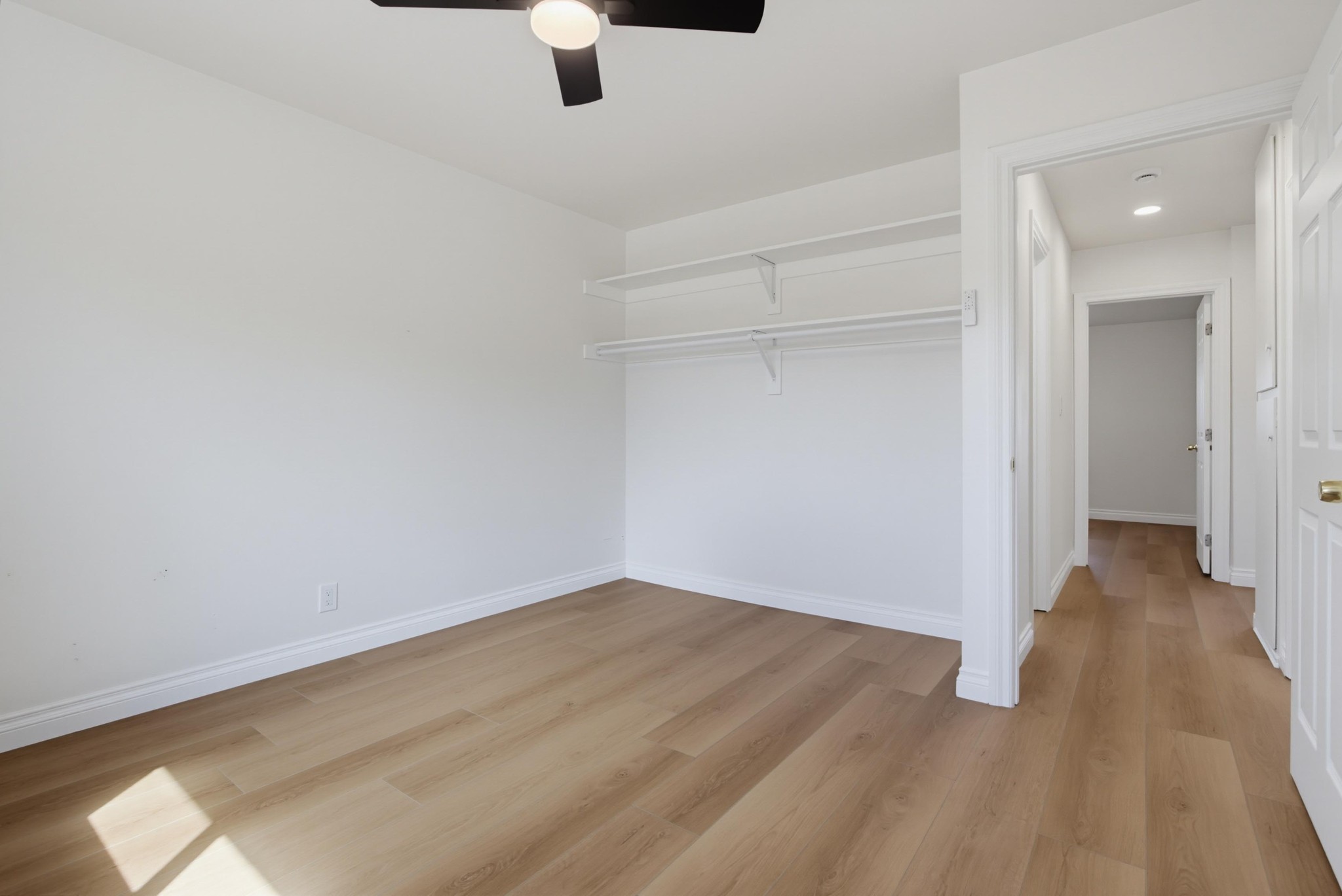 Virtual tour photo 27 of 41 for 1439 E Mission Ave