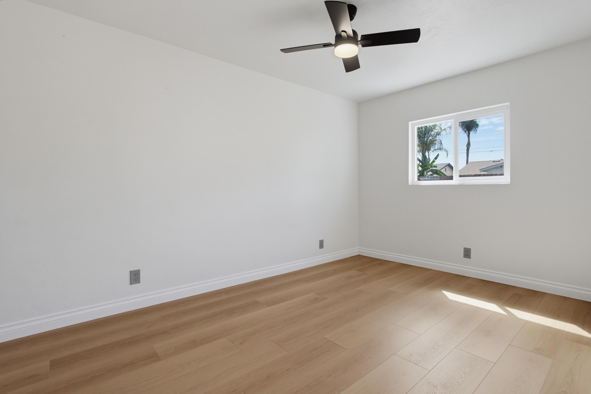 Virtual tour photo 28 of 41 for 1439 E Mission Ave