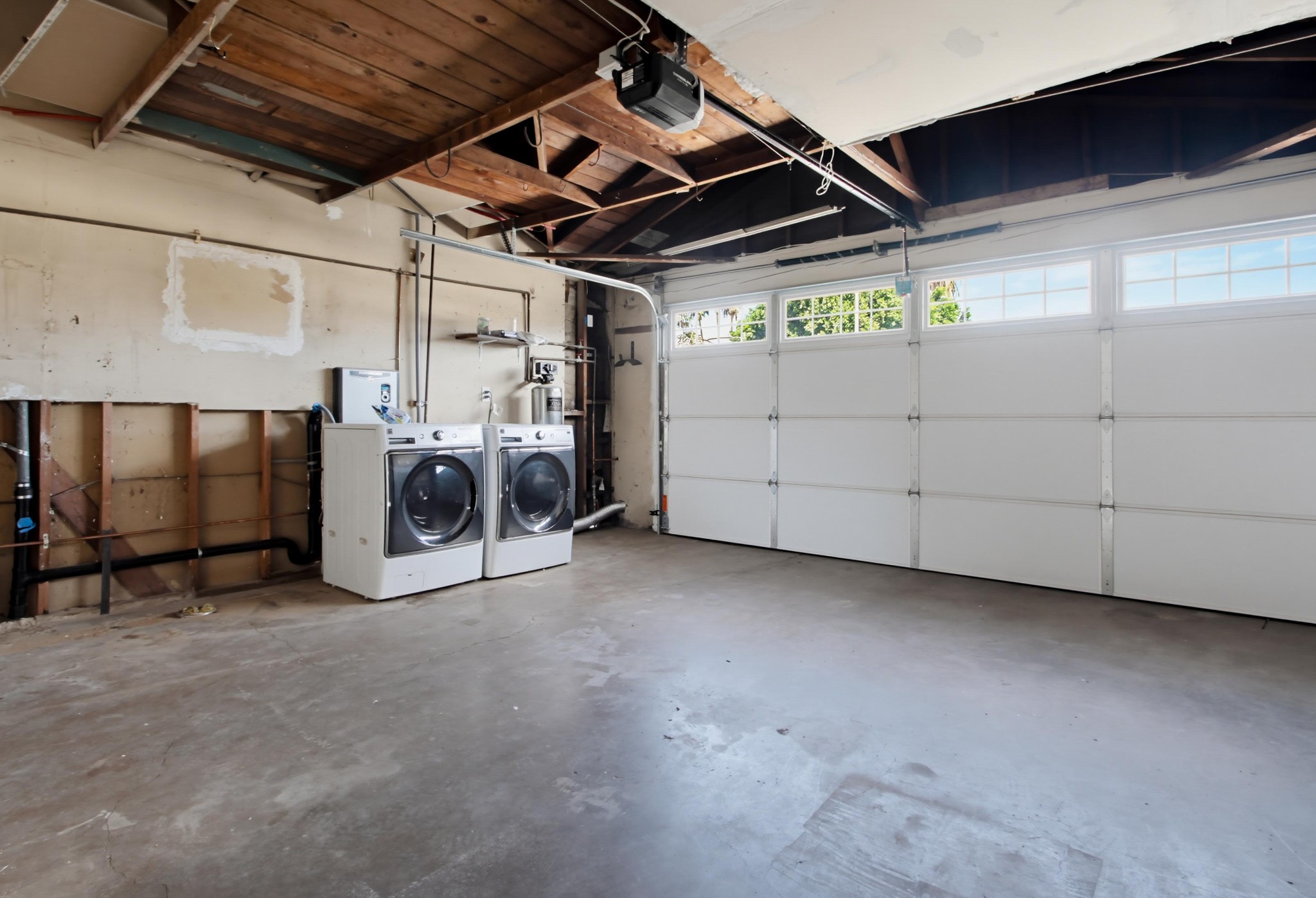 Virtual tour photo 31 of 41 for 1439 E Mission Ave