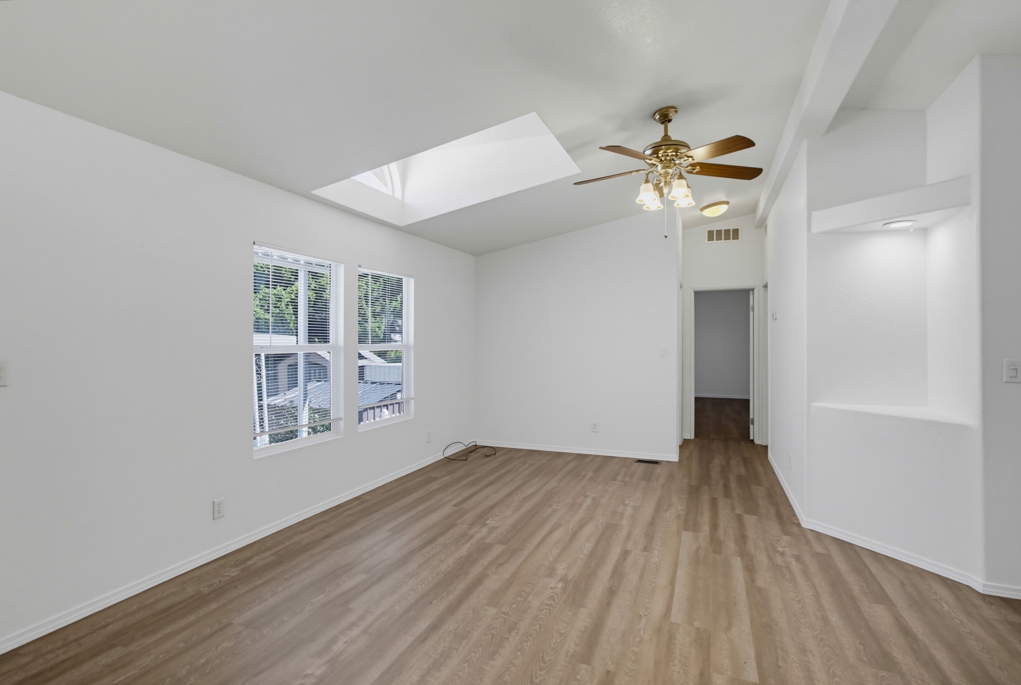 Virtual tour photo 7 of 61 for 1440 S Orange Ave