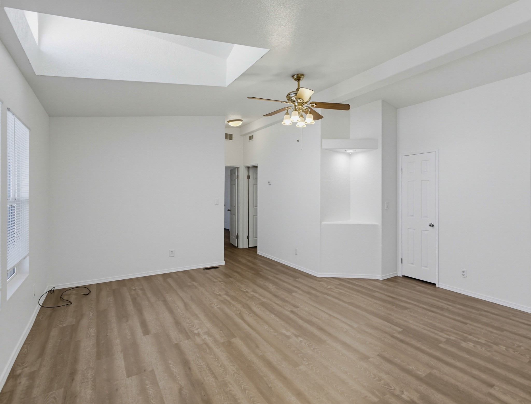 Virtual tour photo 8 of 61 for 1440 S Orange Ave