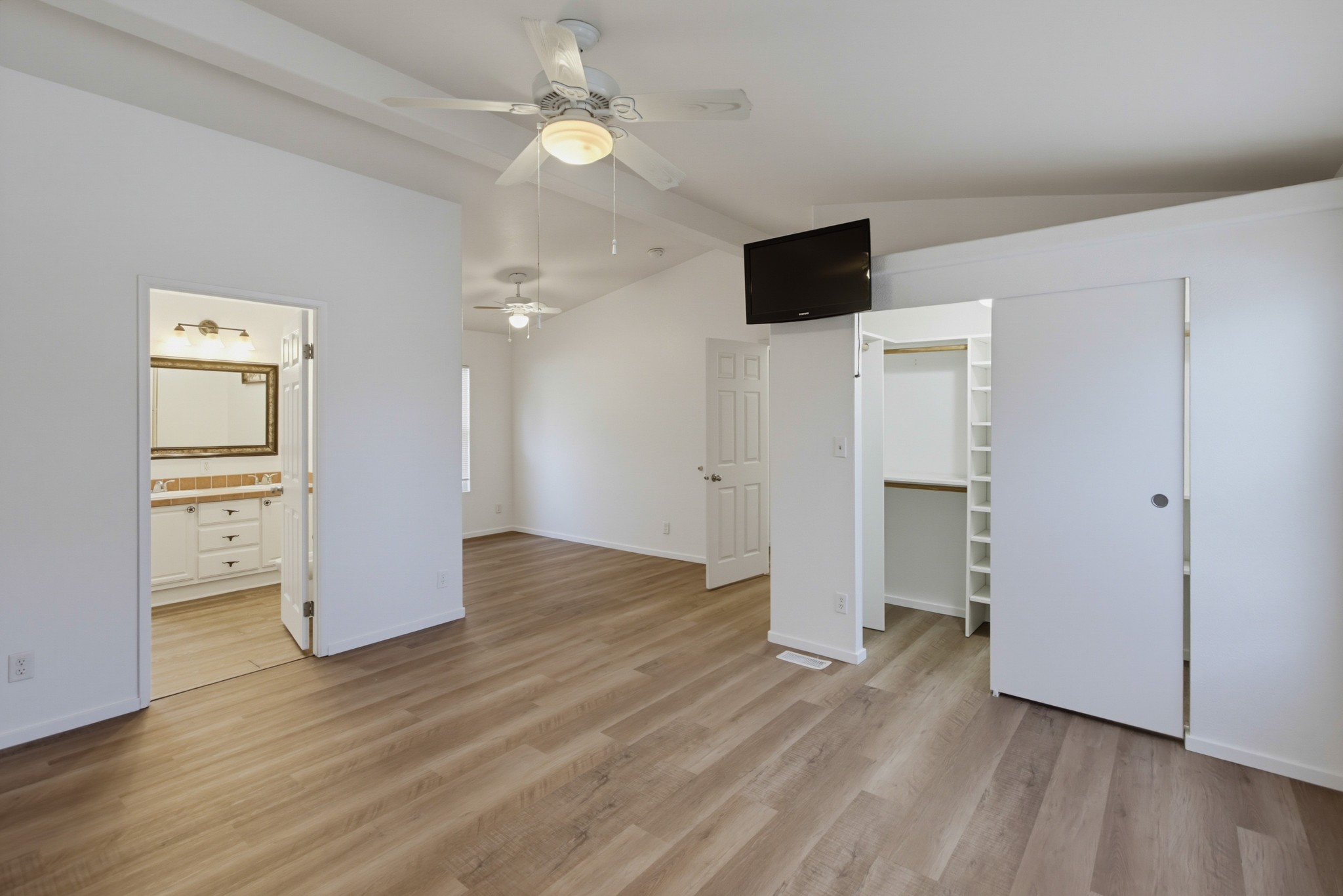 Virtual tour photo 25 of 61 for 1440 S Orange Ave