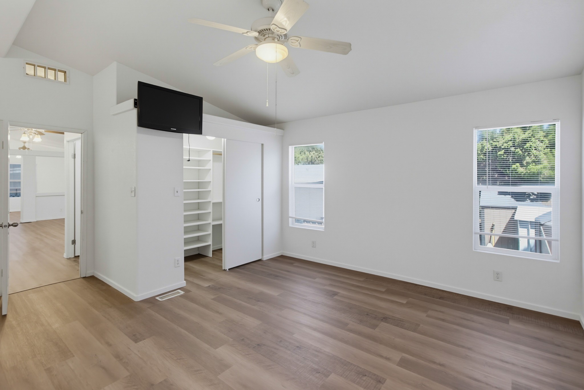 Virtual tour photo 26 of 61 for 1440 S Orange Ave