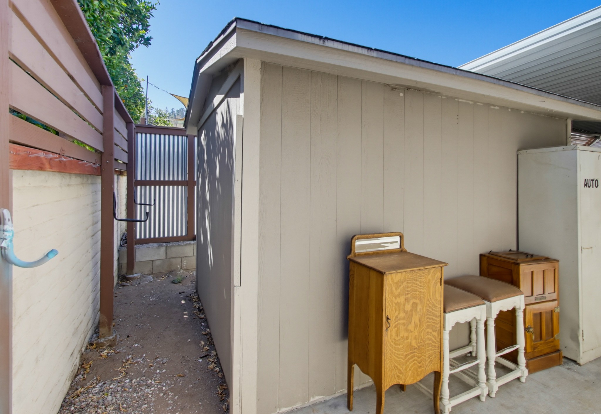 Virtual tour photo 42 of 61 for 1440 S Orange Ave