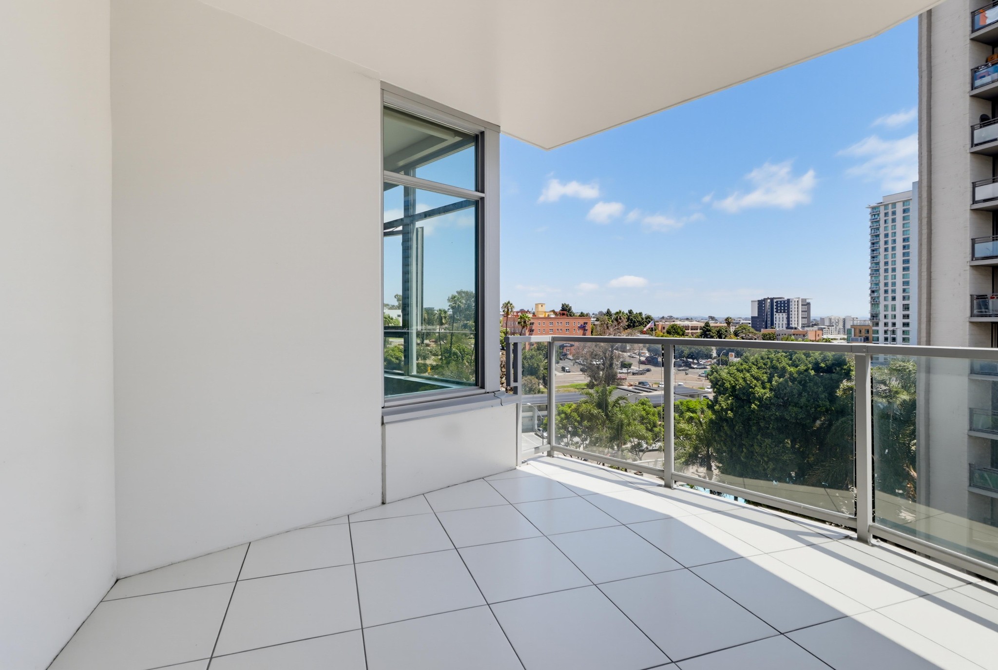 Virtual tour photo 18 of 52 for 1441 Ninth Ave Unit 507