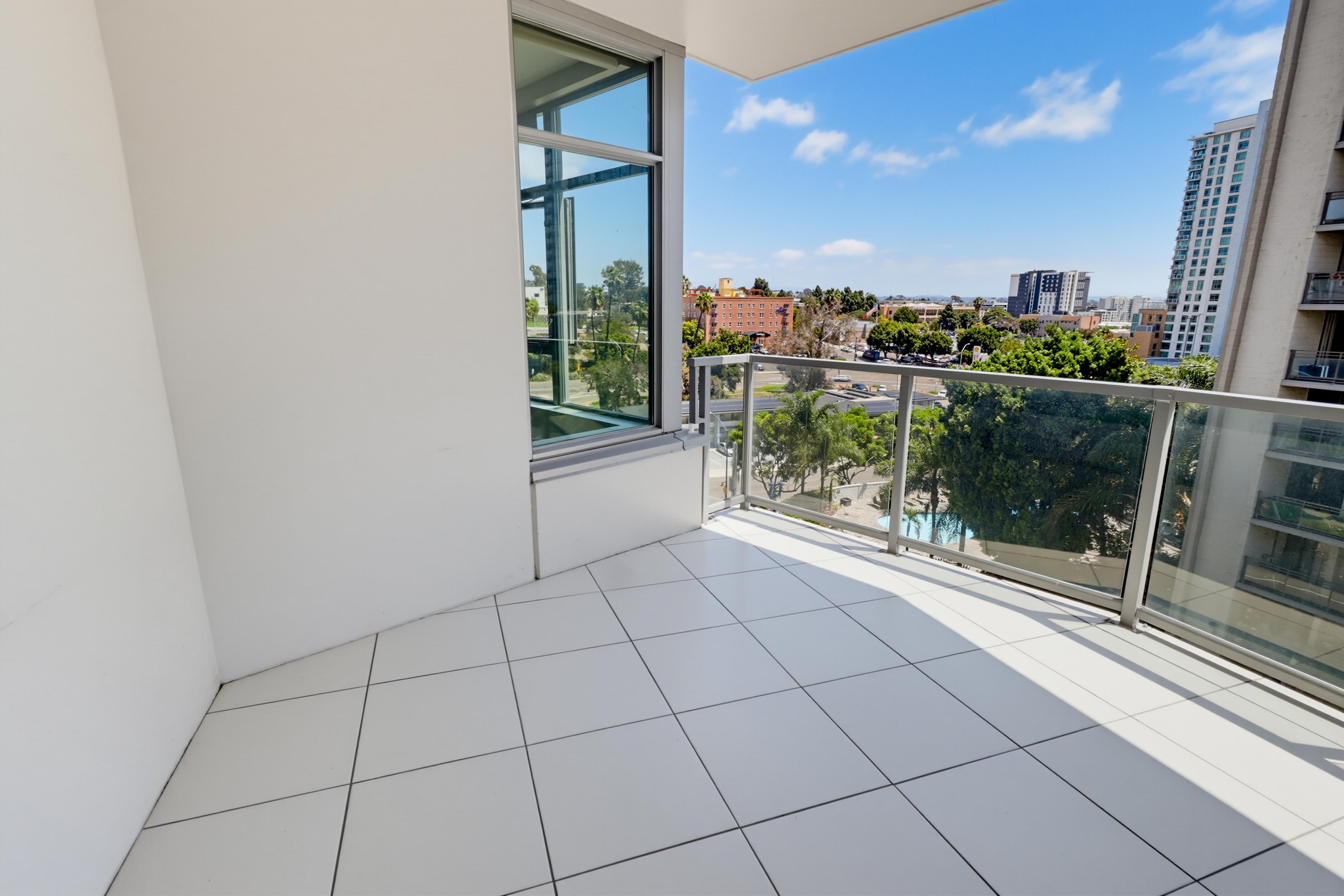 Virtual tour photo 19 of 52 for 1441 Ninth Ave Unit 507