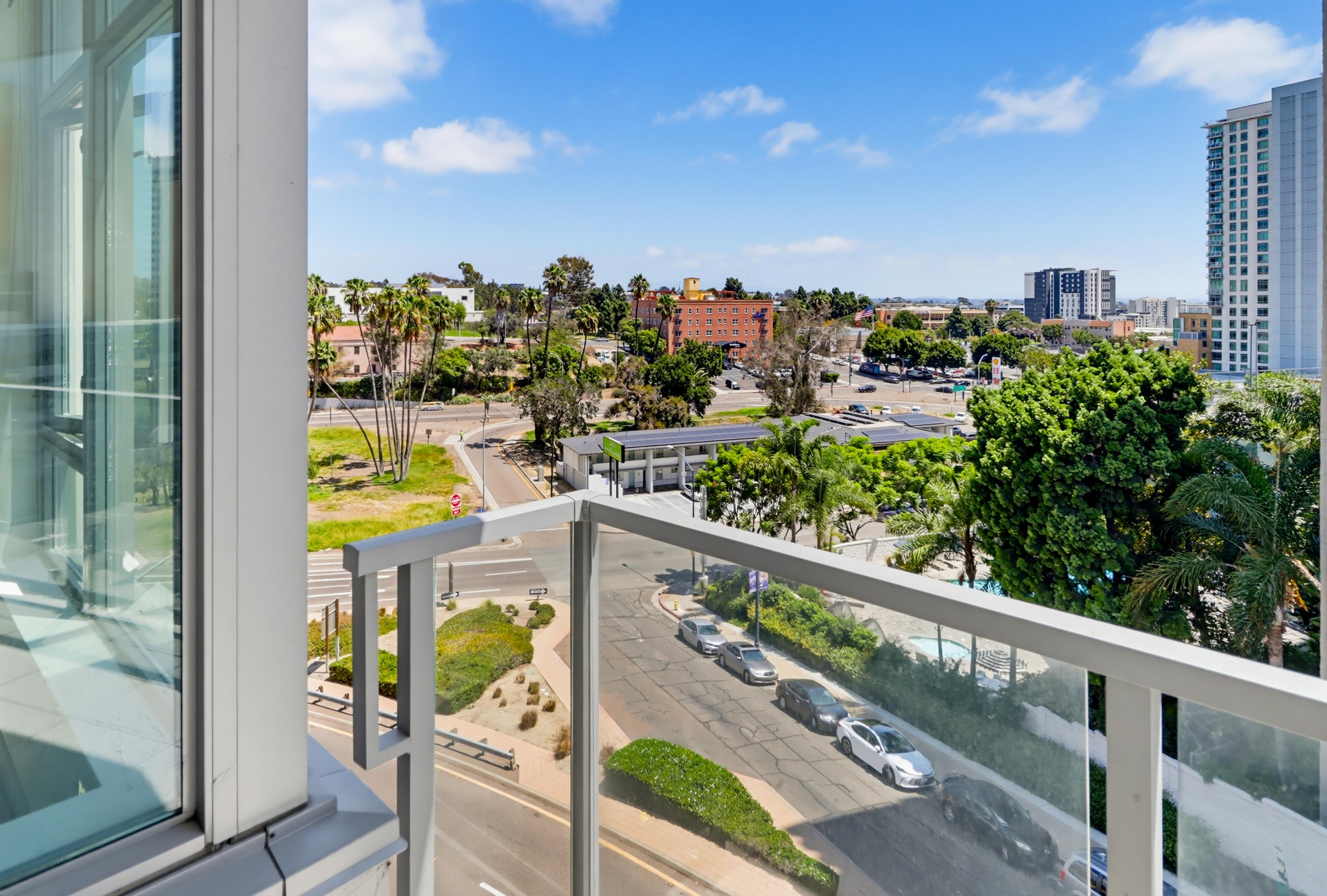 Virtual tour photo 21 of 52 for 1441 Ninth Ave Unit 507