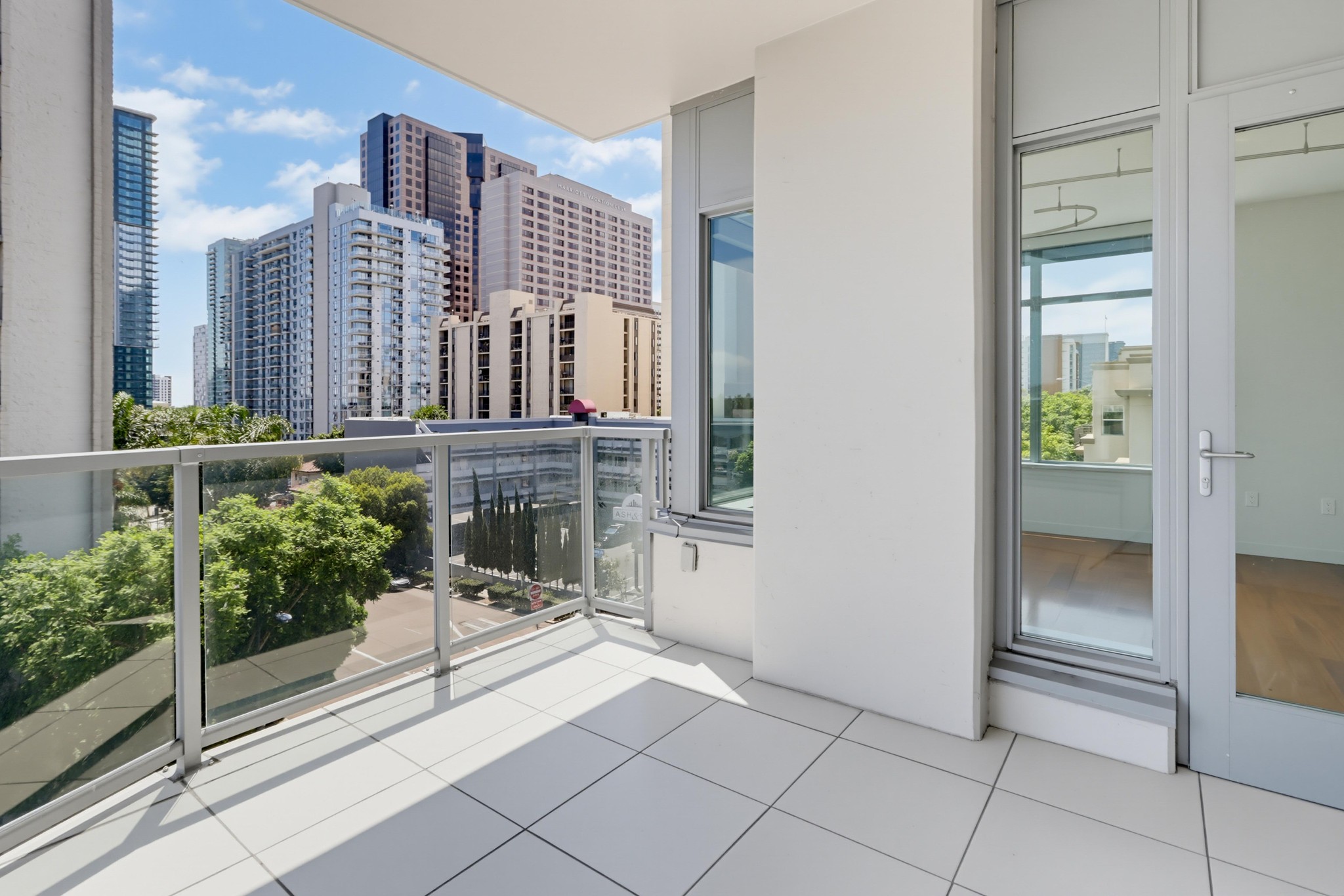 Virtual tour photo 24 of 52 for 1441 Ninth Ave Unit 507