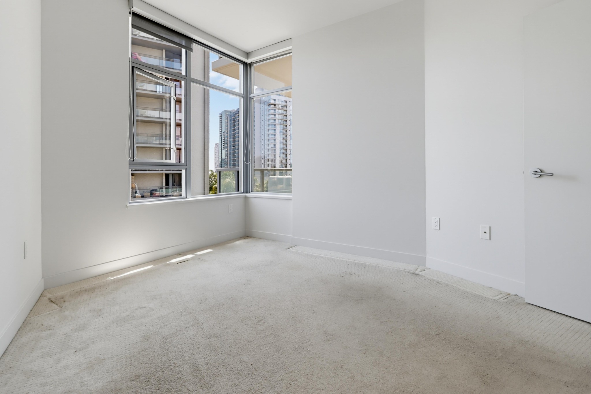 Virtual tour photo 27 of 52 for 1441 Ninth Ave Unit 507