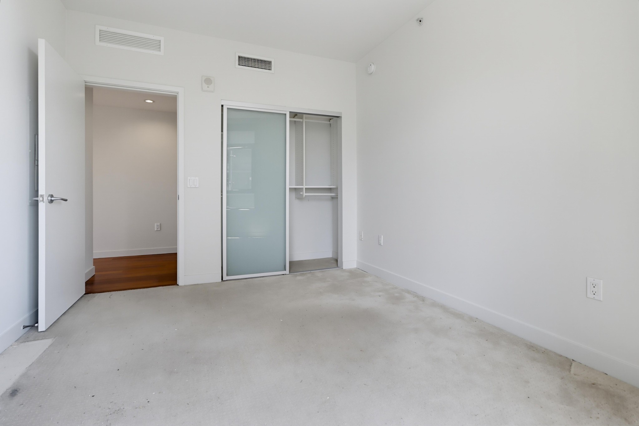 Virtual tour photo 28 of 52 for 1441 Ninth Ave Unit 507