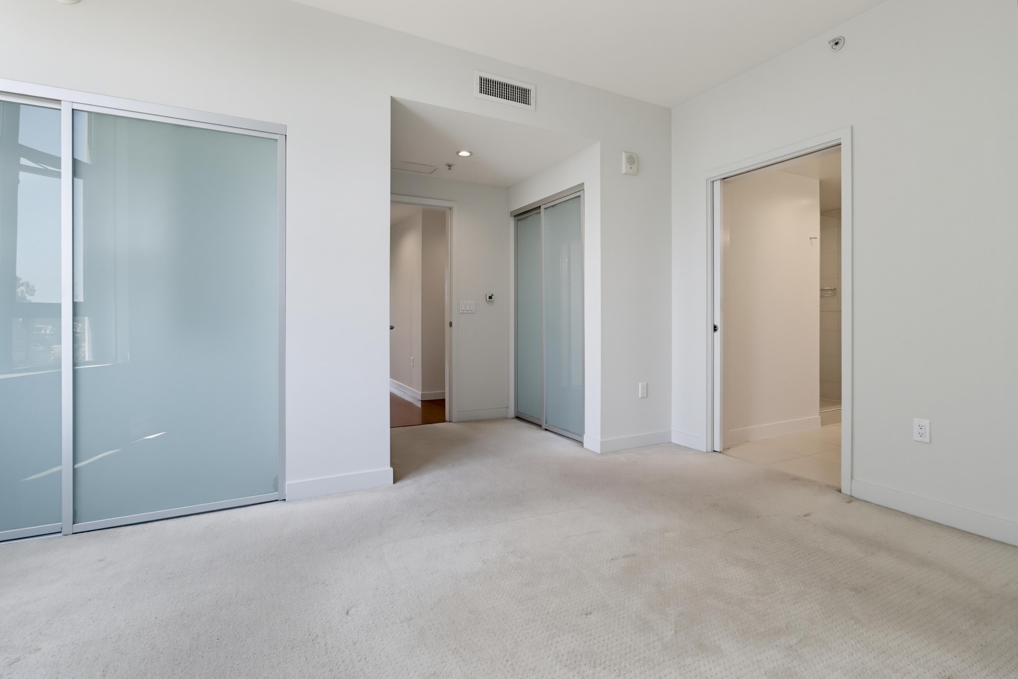 Virtual tour photo 36 of 52 for 1441 Ninth Ave Unit 507