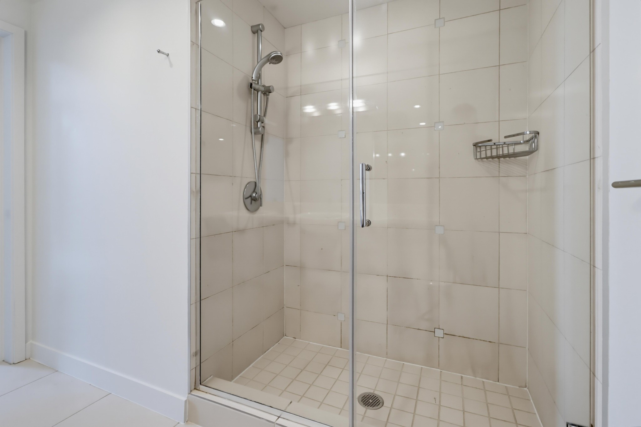 Virtual tour photo 39 of 52 for 1441 Ninth Ave Unit 507