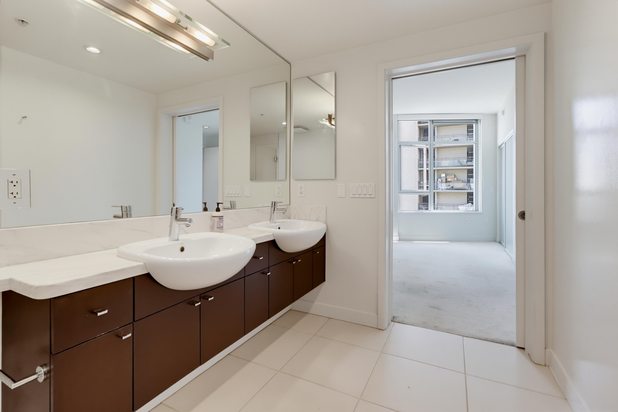 Virtual tour photo 40 of 52 for 1441 Ninth Ave Unit 507